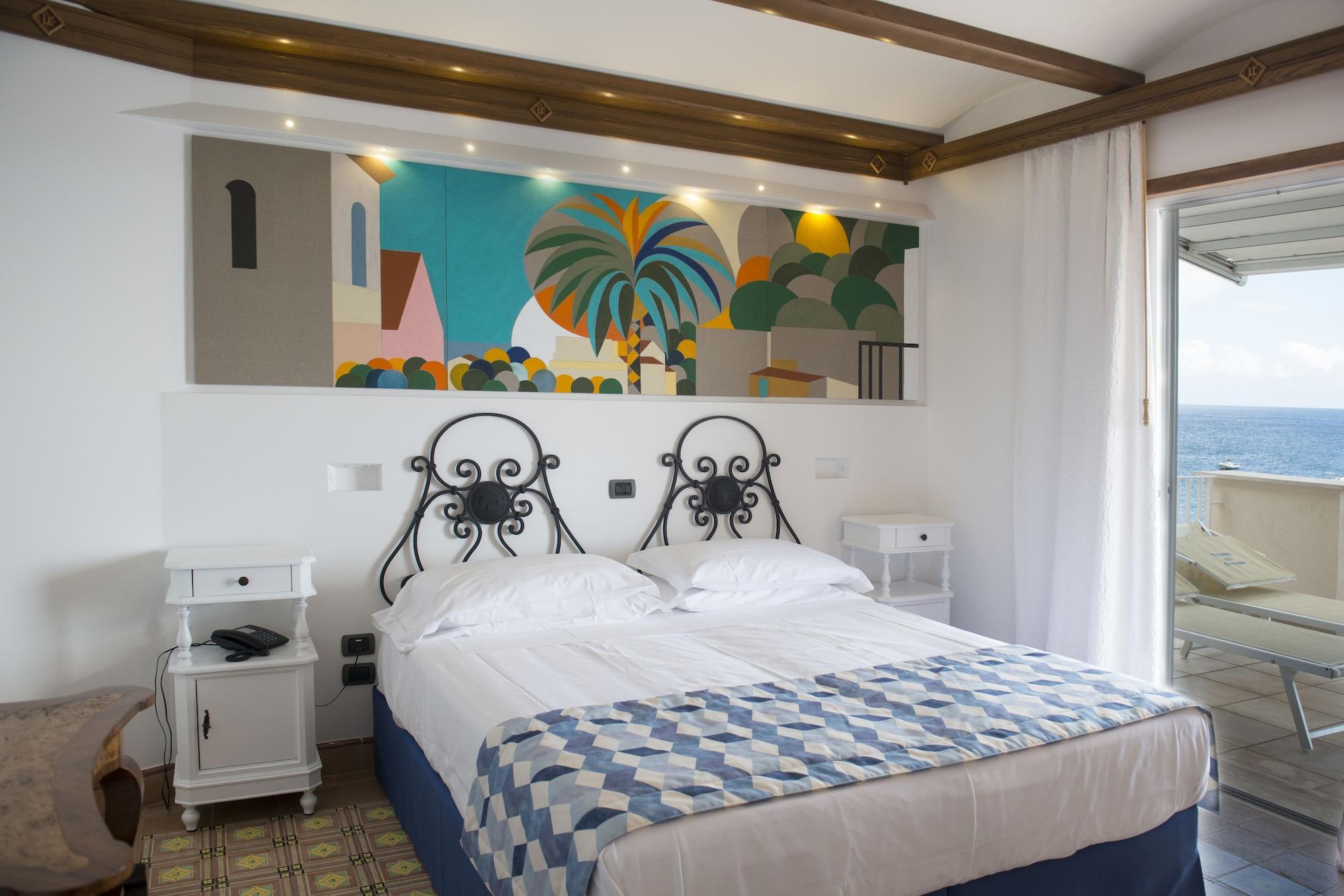 Taverna Del Capitano Marina del Cantone Екстериор снимка