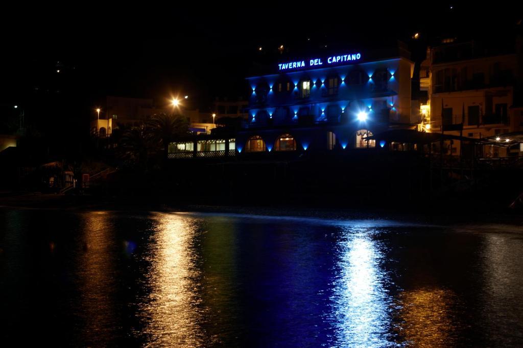Taverna Del Capitano Marina del Cantone Екстериор снимка