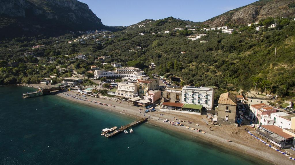 Taverna Del Capitano Marina del Cantone Екстериор снимка