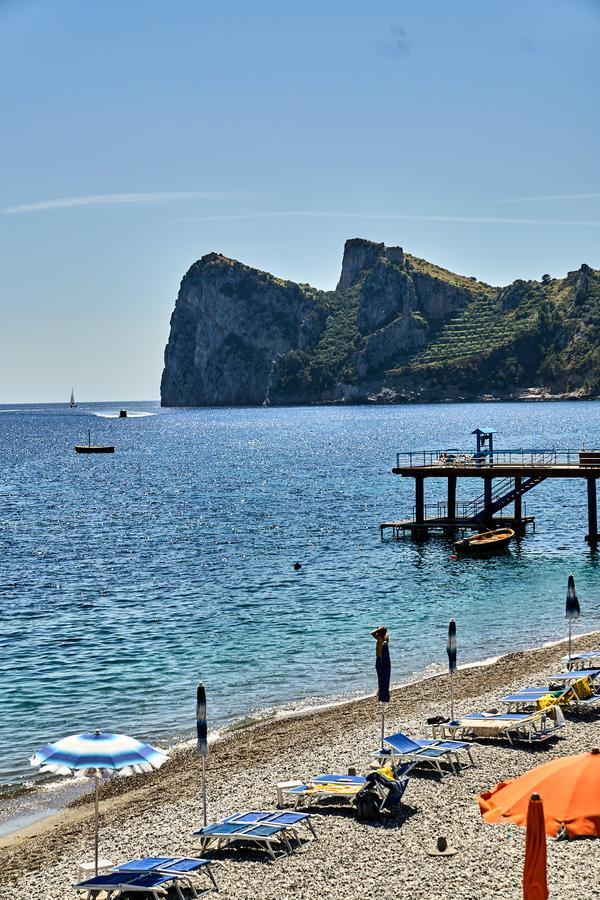 Taverna Del Capitano Marina del Cantone Екстериор снимка